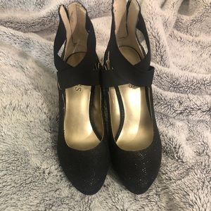 Guess heels